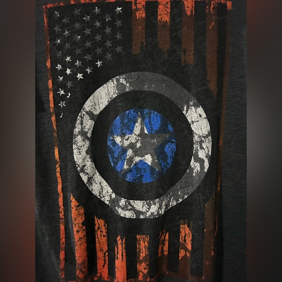 Men’s Marvel Graphic Tee, Size Medium - Picture 3 of 4